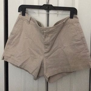 Khaki Hampton 4 inch shorts